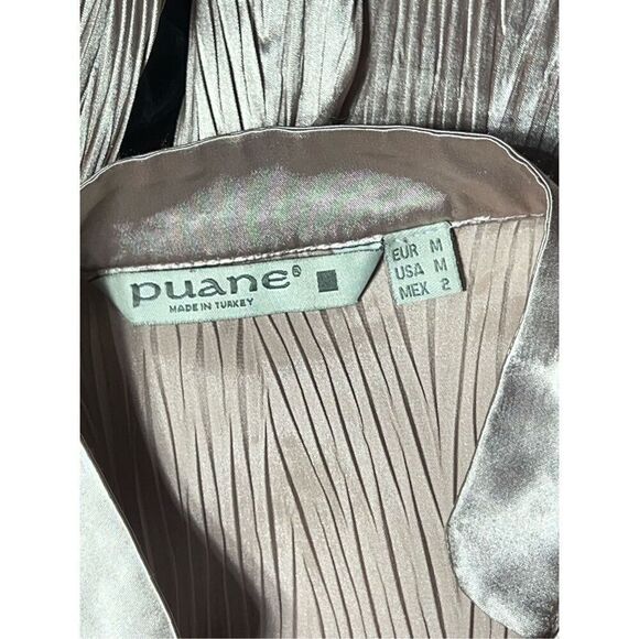 Puane Crinkle Ruffled Blouse with Pearl Buttons Size M - Picture 5 of 5